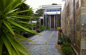 泊于林海的永恒之舟 艺术家晨晓的新西兰自然主义建筑宣言 - 永利测声管建材资讯