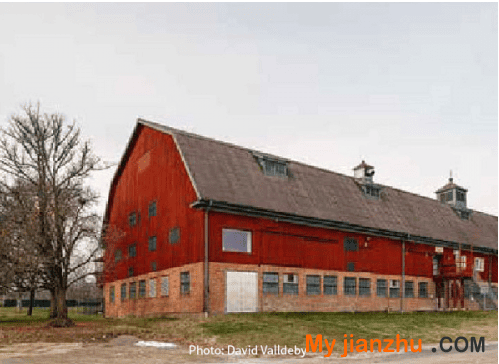 瑞典木业改造再创新,昔日谷仓变身艺术感剧场(图1) 瑞典木业改造再创新,昔日谷仓变身艺术感剧场(图1)