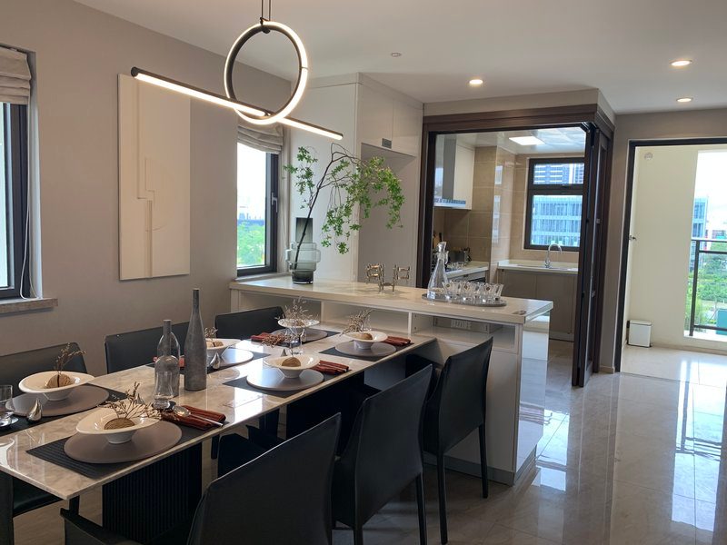 没想到，这种酷似金属的瓷砖，竟然不适合大面积铺装 - 新媒体情报驿站